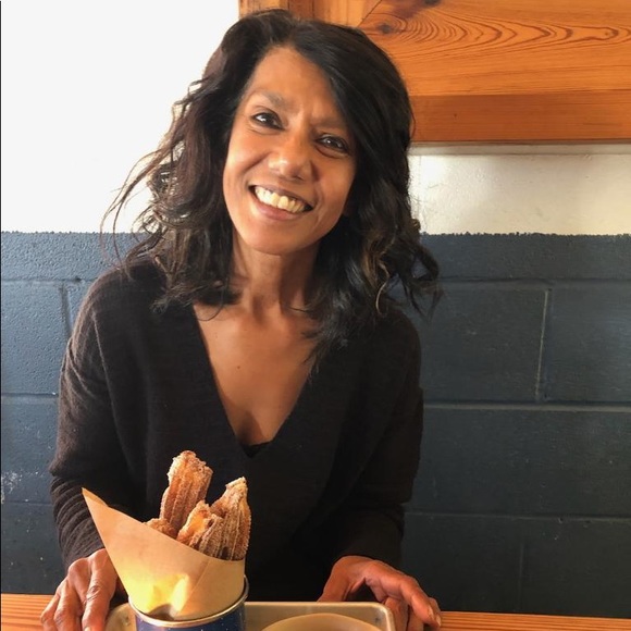 Meet your Posher, Nirmala - Picture 2 of 8